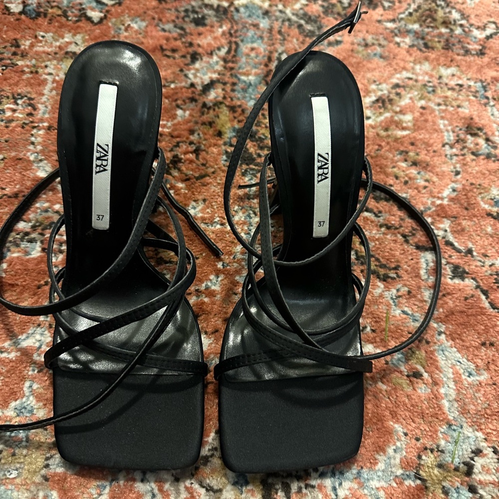 New never worn Zara swrap heels - Picture 4 of 4